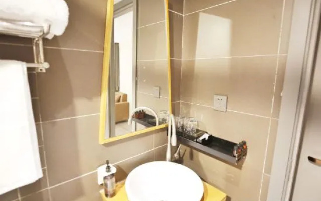 Ease Hotel (Shenyang Changjiang North Street Beiling Park Branch)