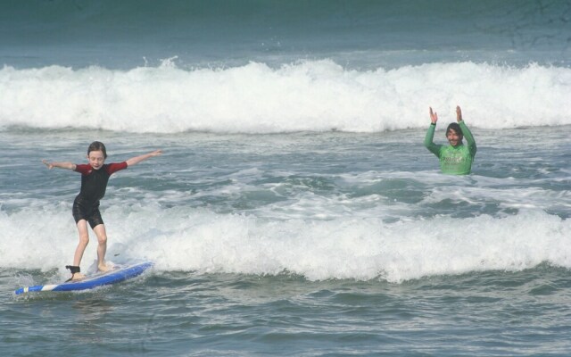 Pumula Surf Camp Hostel