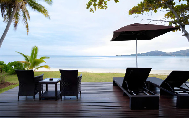 Lomani Island Resort & Spa