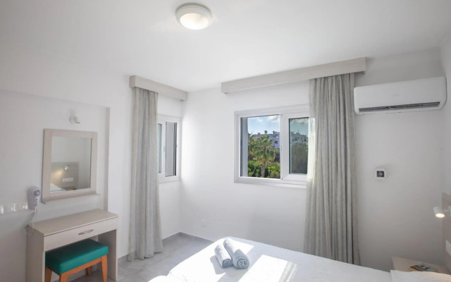 Pavlinia Hotel Apartments
