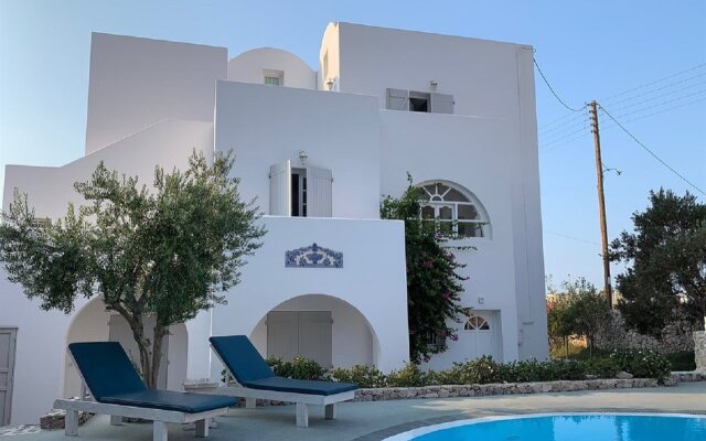 LavaRock Villa