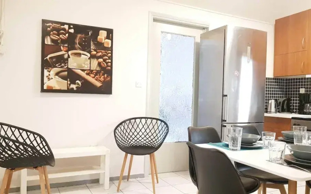 Erra - Carmine - Athens Center,150m²,6 BD,3 BATH