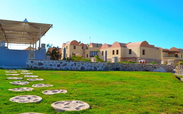 Rohanou Beach Resort