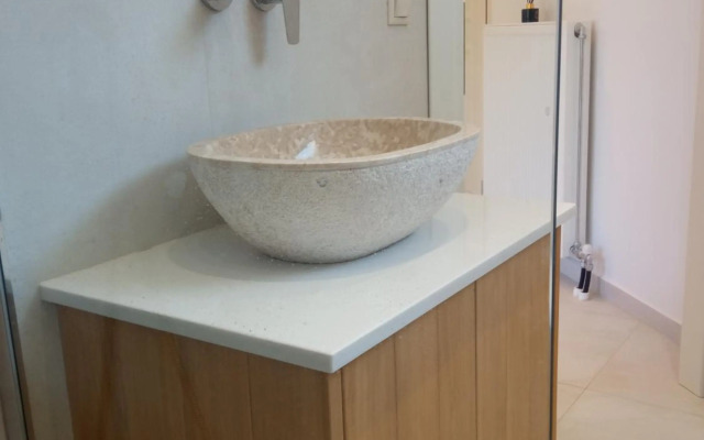 The Olive Grove Apartment by Konnect, Dasia