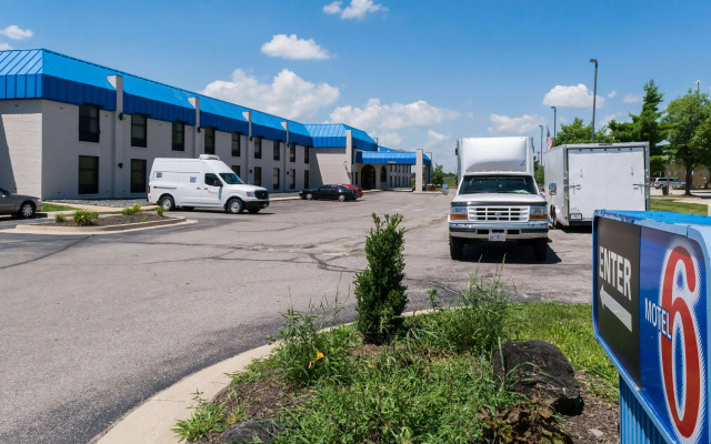 Motel 6 Richmond, IN