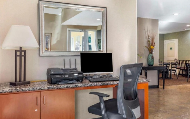 Quality Inn & Suites Livermore Wine Country