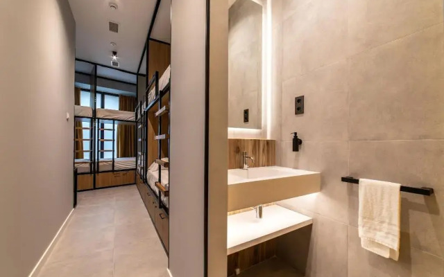 Petit Hostel La Latina - Adults Only