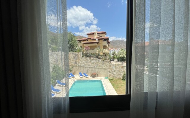 White Suites Icmeler