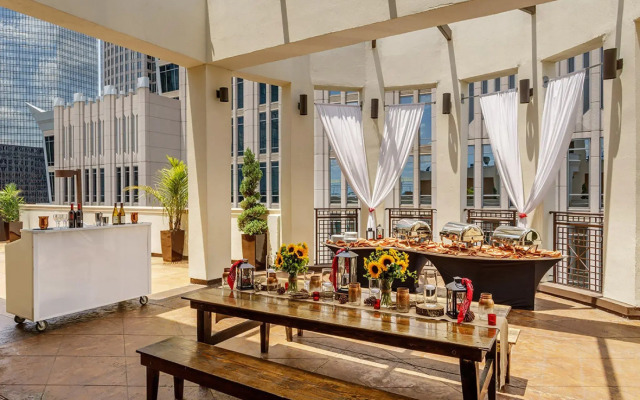 DoubleTree by Hilton Charlotte City Center