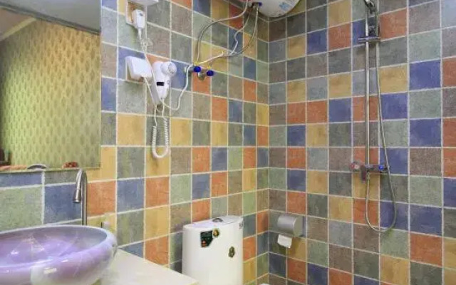 Laiyang Haiyi Business Hotel