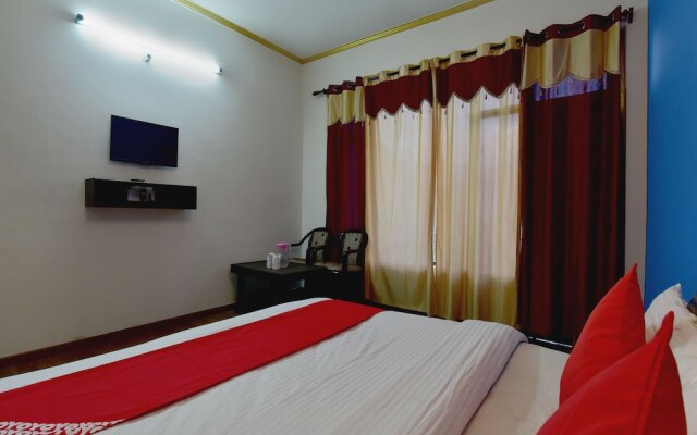 OYO 18411 Hotel Aarya