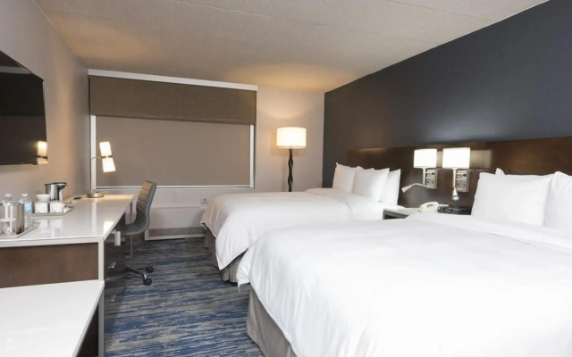 Skyline Hotel Detroit Airport, SureStay Collection by BW