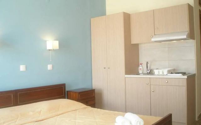 Tolon Beach Hotel