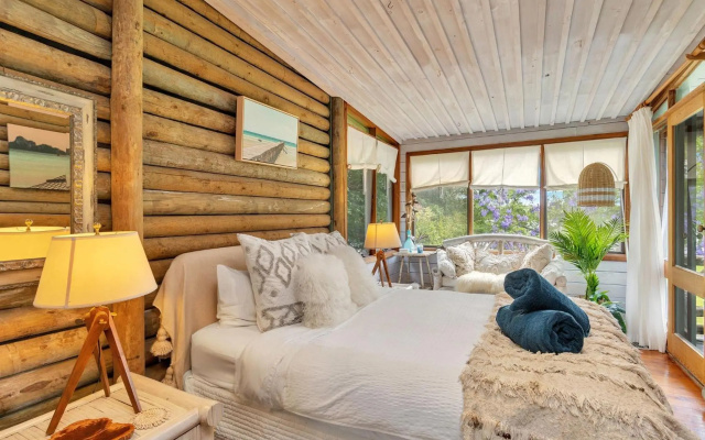 The Lake House at Erowal Bay 4pm Check Out Sundays – Guest Rooms – St. Georges Basin