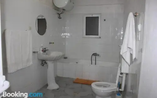 Hostel Gjika