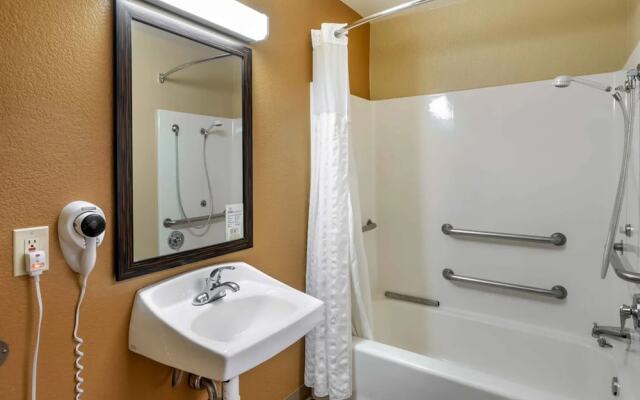 Relax Suites Extended Stay - La Mirada