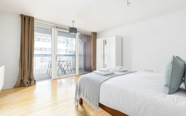 Spacious 2 Bed Apartment in Dalston