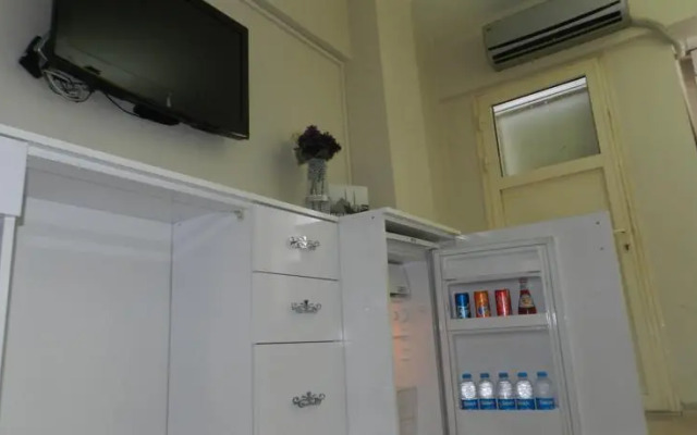 Simal Airport Suites