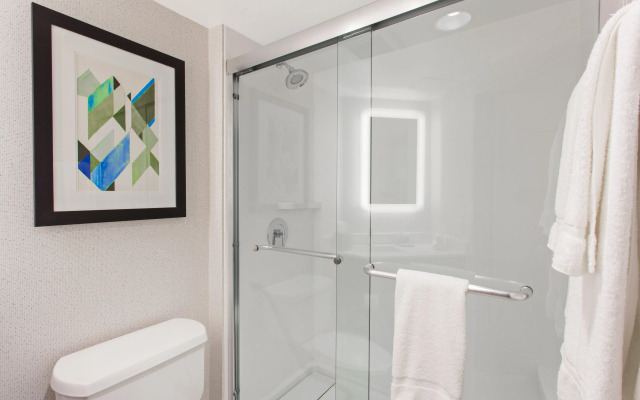 Holiday Inn Express West Los Angeles by IHG