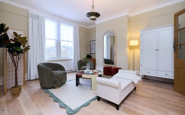 The Rosebery Retreat - Inviting 4bdr With Garden