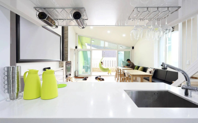 Yene House