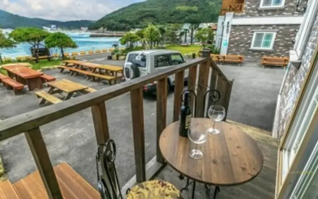 Geoje Beach Maru Pension
