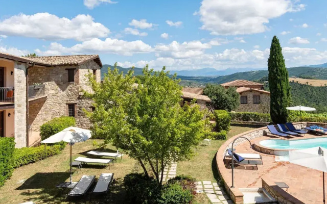 Peaceful Stay in Collazzone Hills