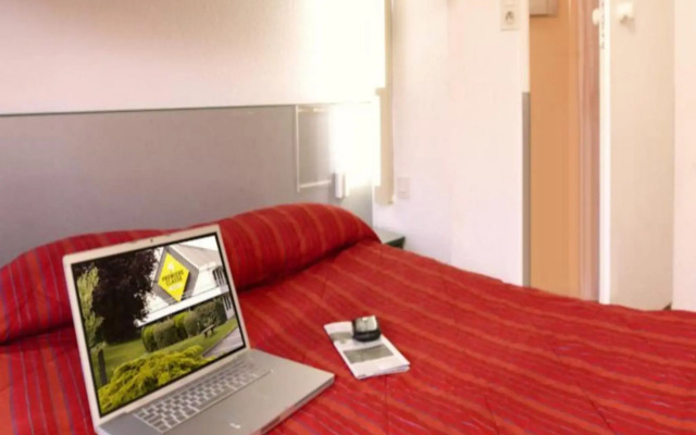 FASTHOTEL Reims Est - Taissy