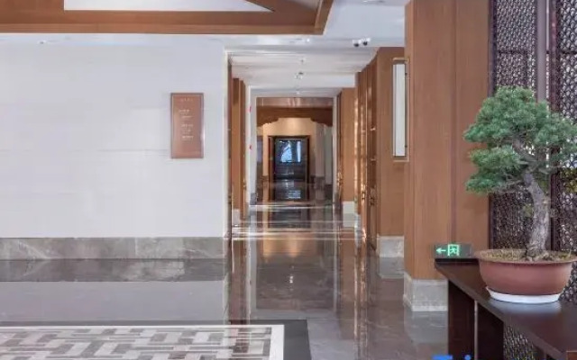 Yangzi Hotel