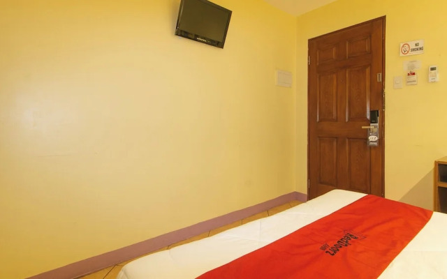 Reddoorz at Comfy Inn Ermita Manila