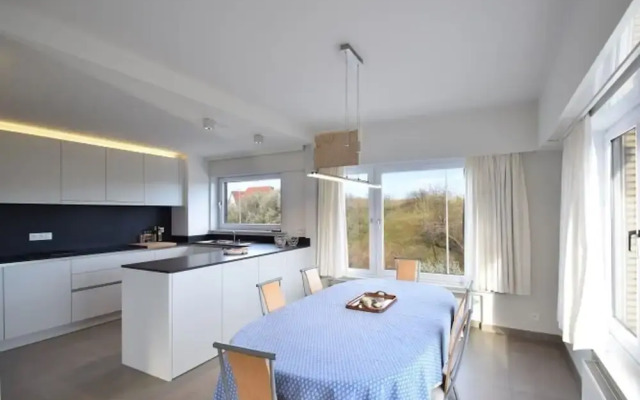 Du Parc 006 Spacious Apartment in De Haan