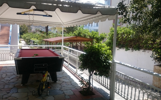 Amazones Villas Apartments