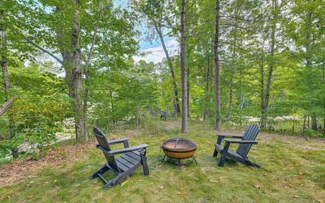 Waterfront Durham Getaway w/ Deck & Trails!