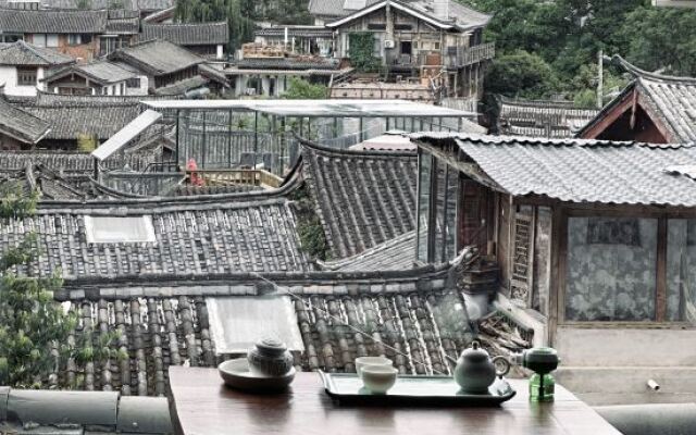 Lijiang Sha Na Fang Hua Inn