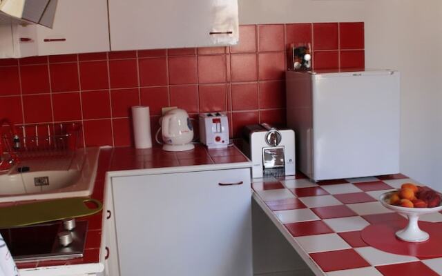 Une Chambre en Ville