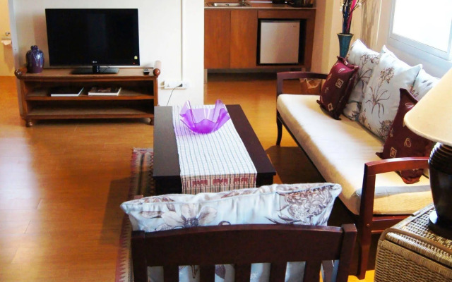 Oyo 304 Seven Suns Residence