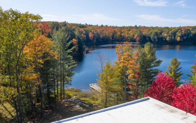 Villa Lago Muskoka Meets Malibu in Port Carling!