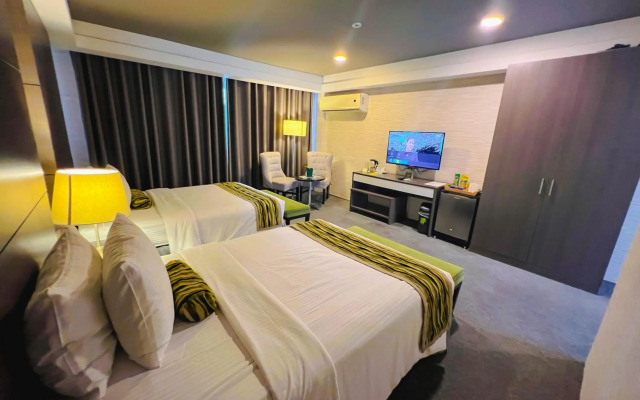 88 Courtyard Hotel