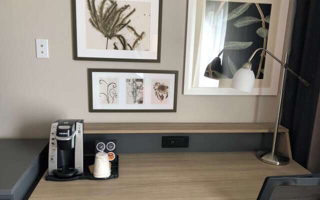 Country Inn & Suites by Radisson, Wichita East, KS