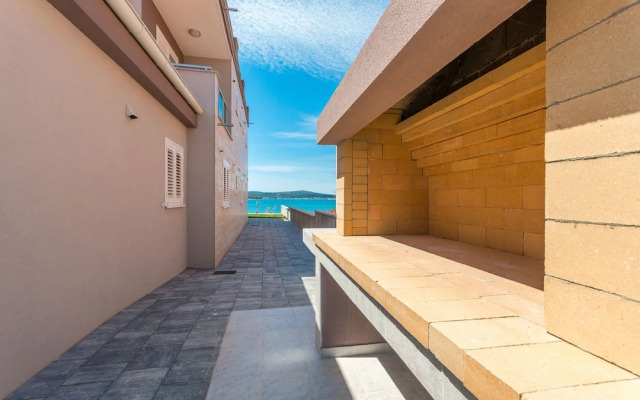 Apartments Villa Marija II on the beach