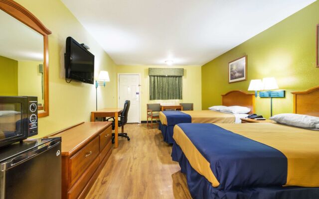 Scottish Inn & Suites