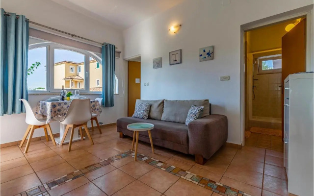 Apartment Banjole with Sea View 201