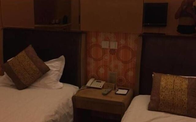 Zhonghui Hotel