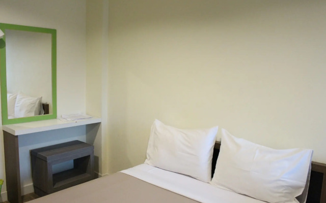 Samsensam Place Hotel