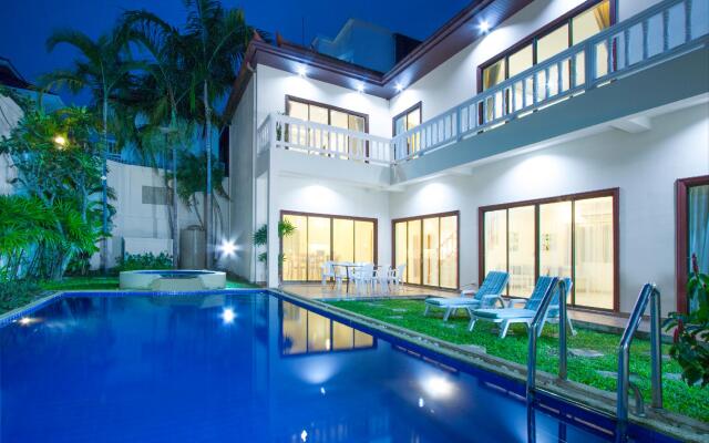 Avoca Pool Villas