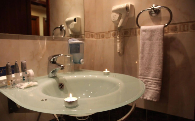 Anastazia Luxury Suites & Rooms