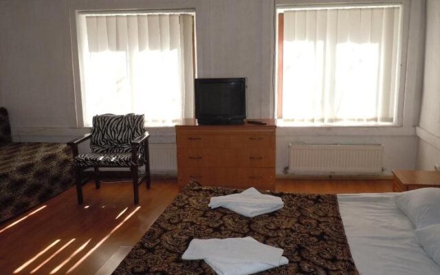 Zebra Hotel