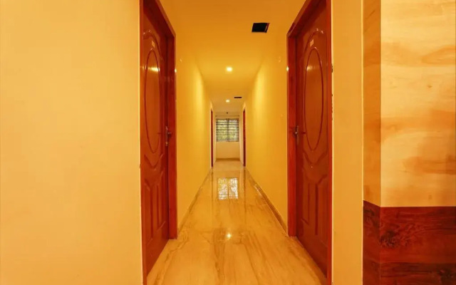FabHotel Shakthi Suites