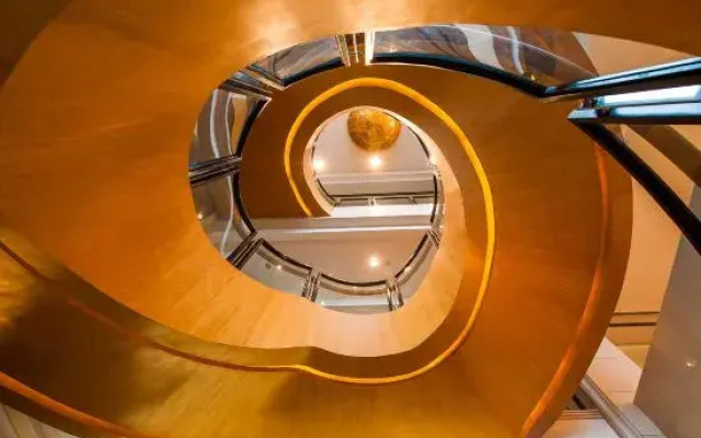 Binjiang International Hotel