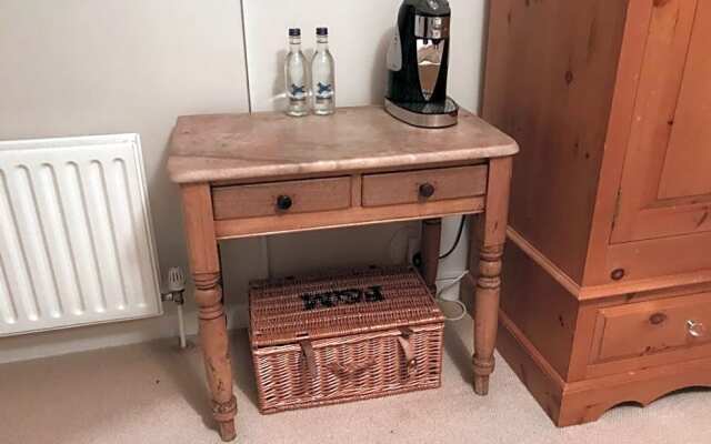 Stapehill Lodge B&B
